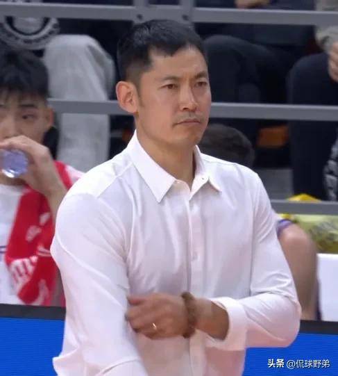 爱游戏正版-今夜里尔备战CBA常规赛，门线救险细节曝光，媒体盛赞，医务组通报恢复的简单介绍